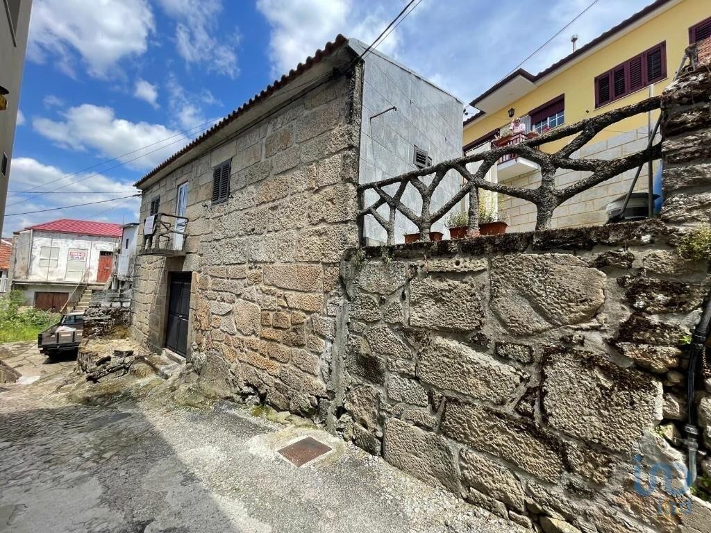 House in Sanfins do Douro - view 1