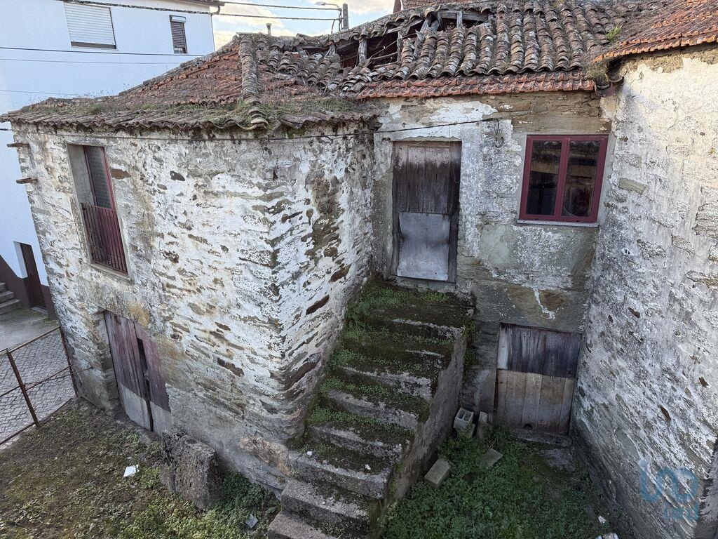 House in Peso da Regua - view 1