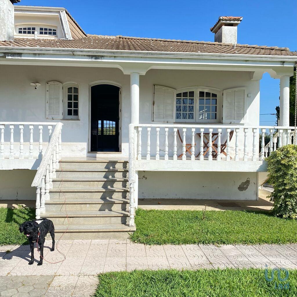 House in Vila Nova de Gaia (Santa Marinha) - view 1