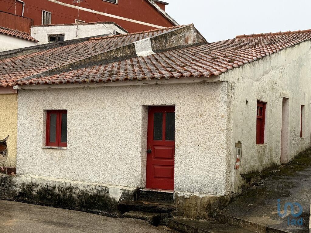 House in Cadaval - view 1