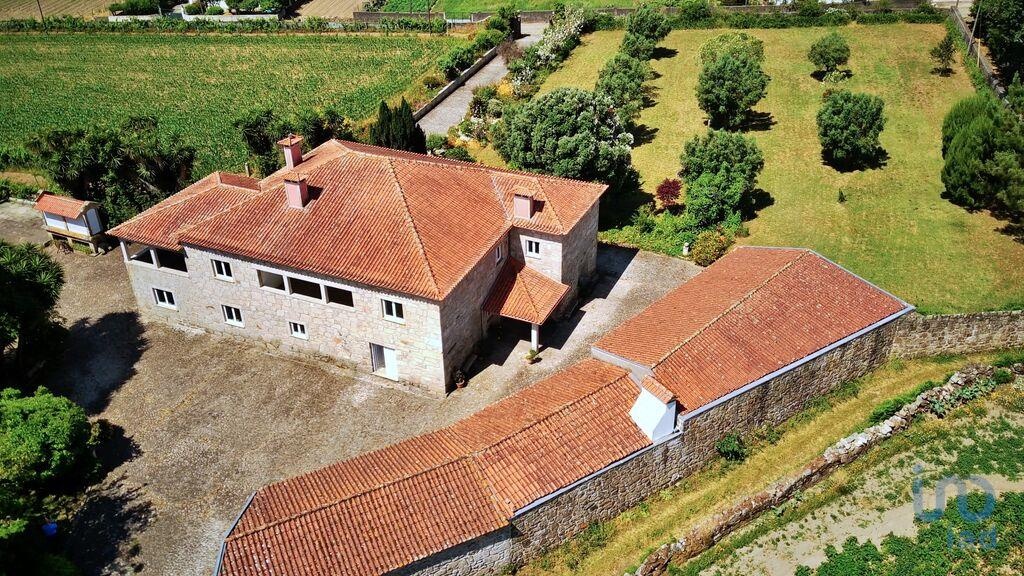 House in Viana do Castelo - view 1