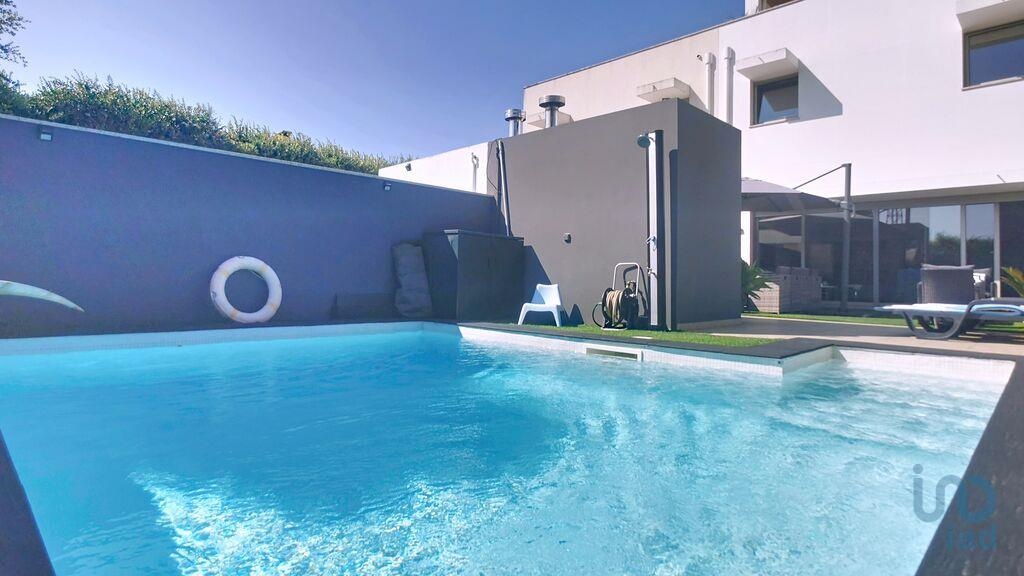 House in Vila Nova de Gaia (Santa Marinha) - view 1
