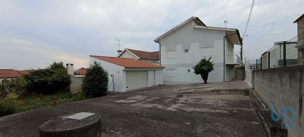 House in Viana do Castelo - view 1