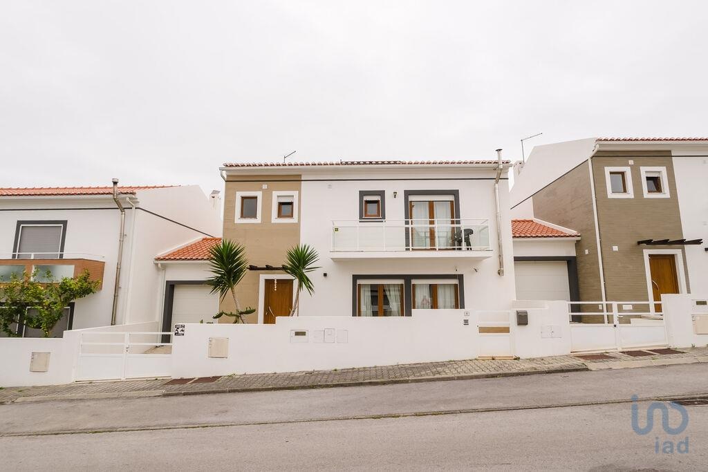 House in Peniche - view 1