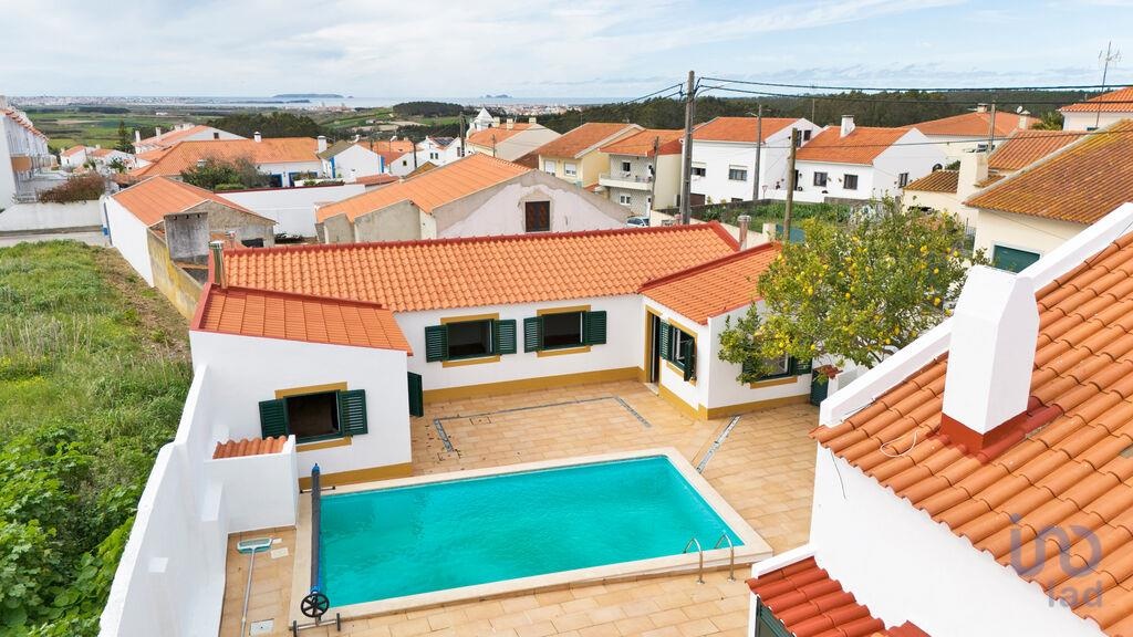 House in Peniche - view 1