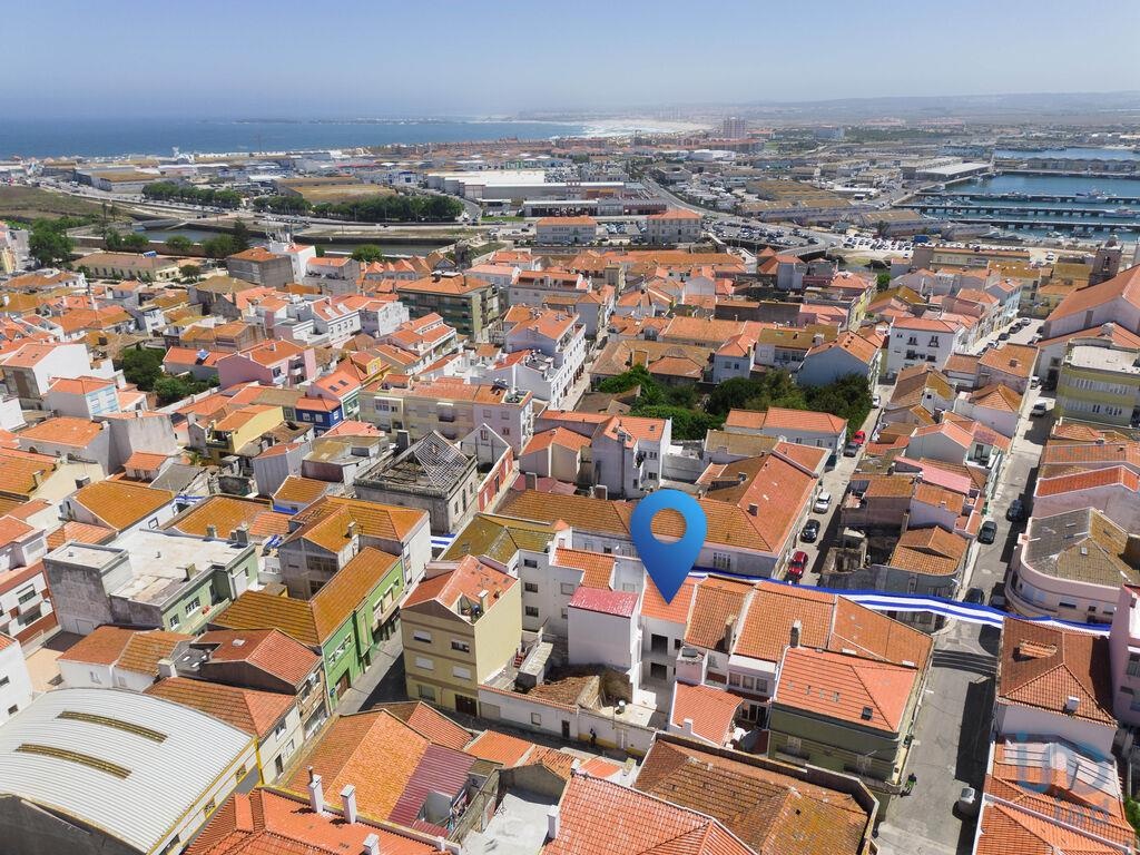 House in Peniche - view 1