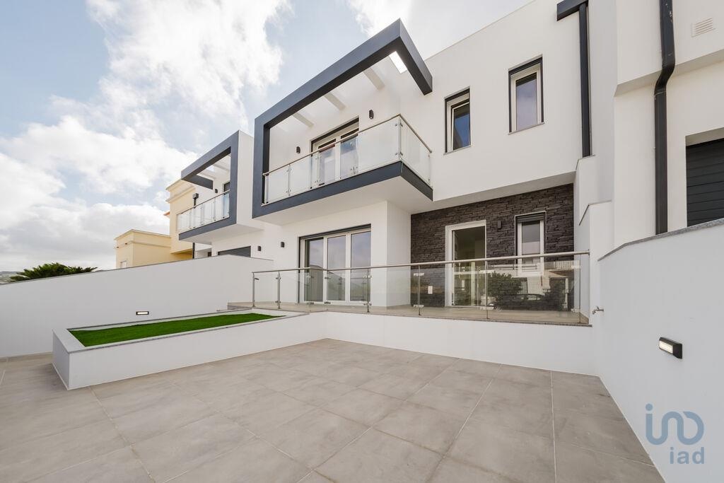 House in Lourinha - view 1
