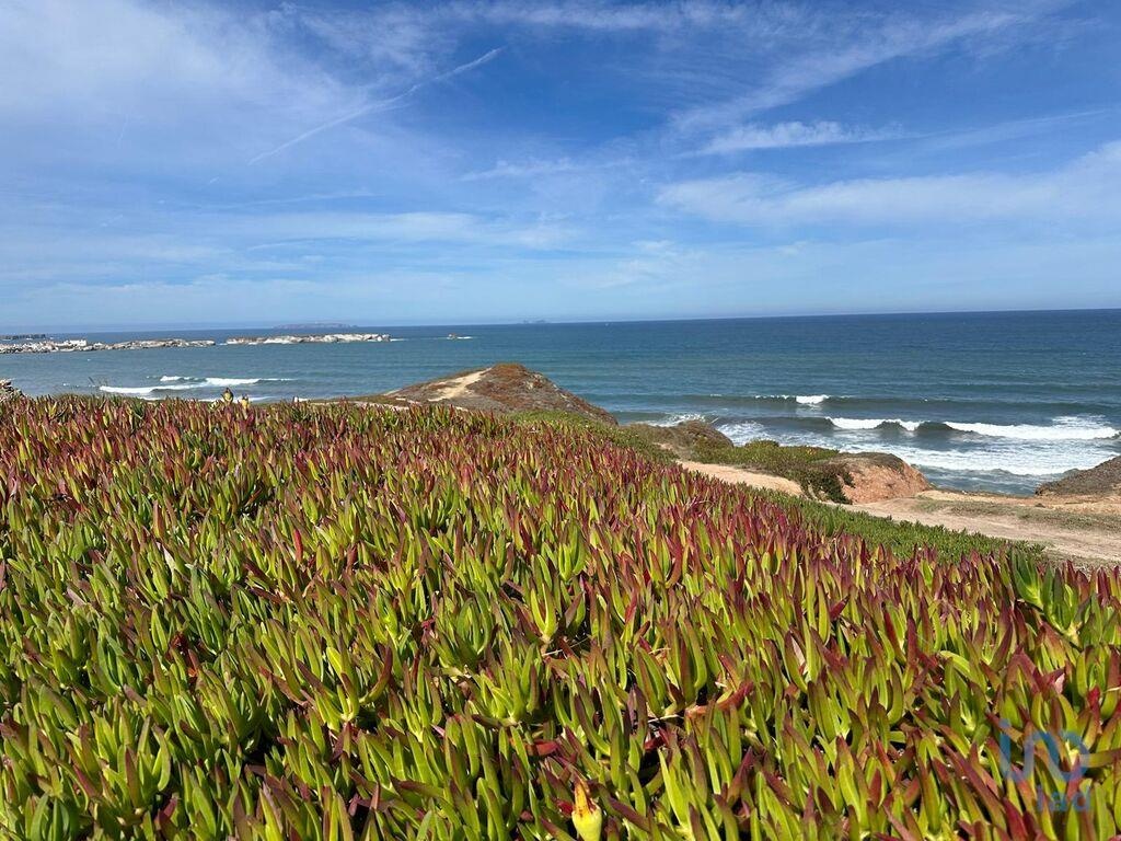 Land in Peniche - view 1