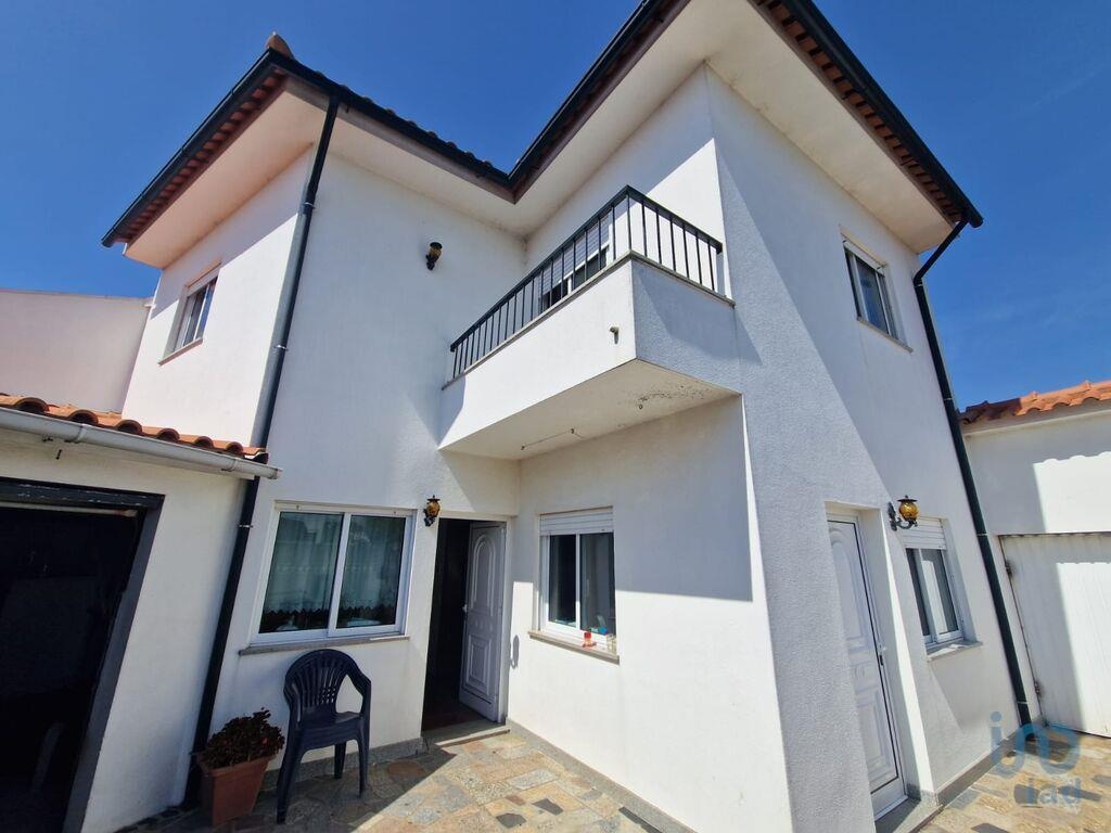 House in Viana do Castelo - view 1