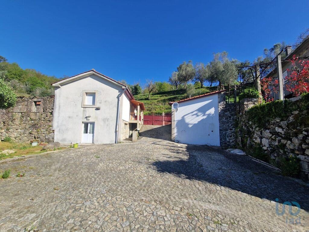 House in Ponte de Lima - view 1