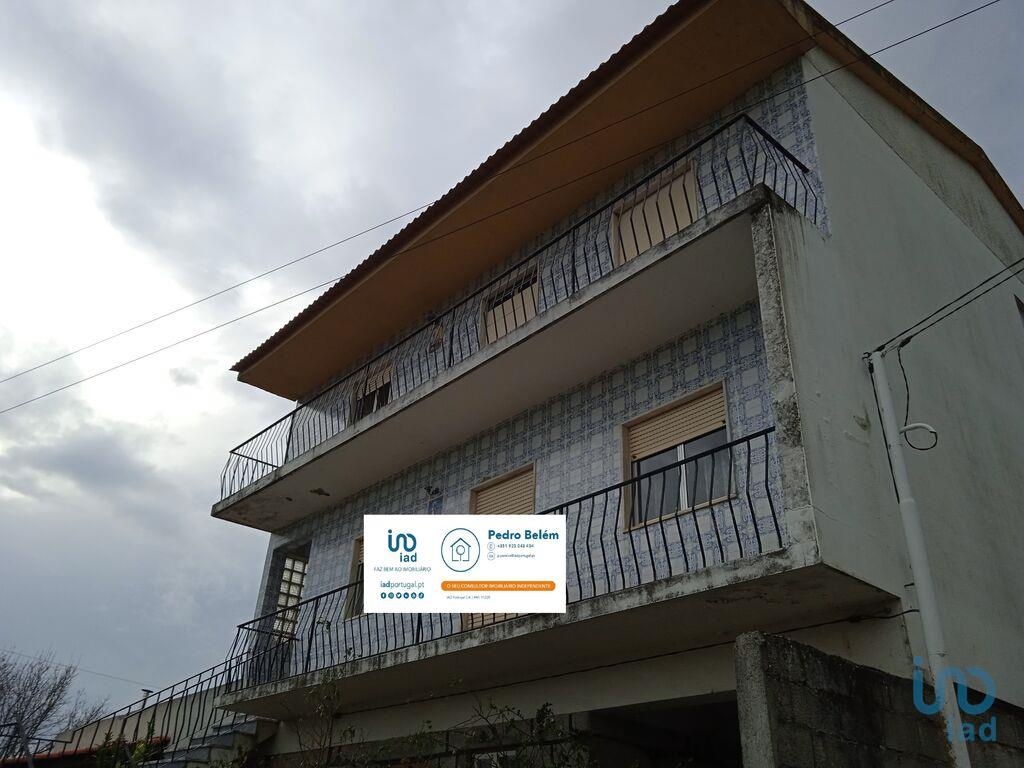 House in Seia - view 1