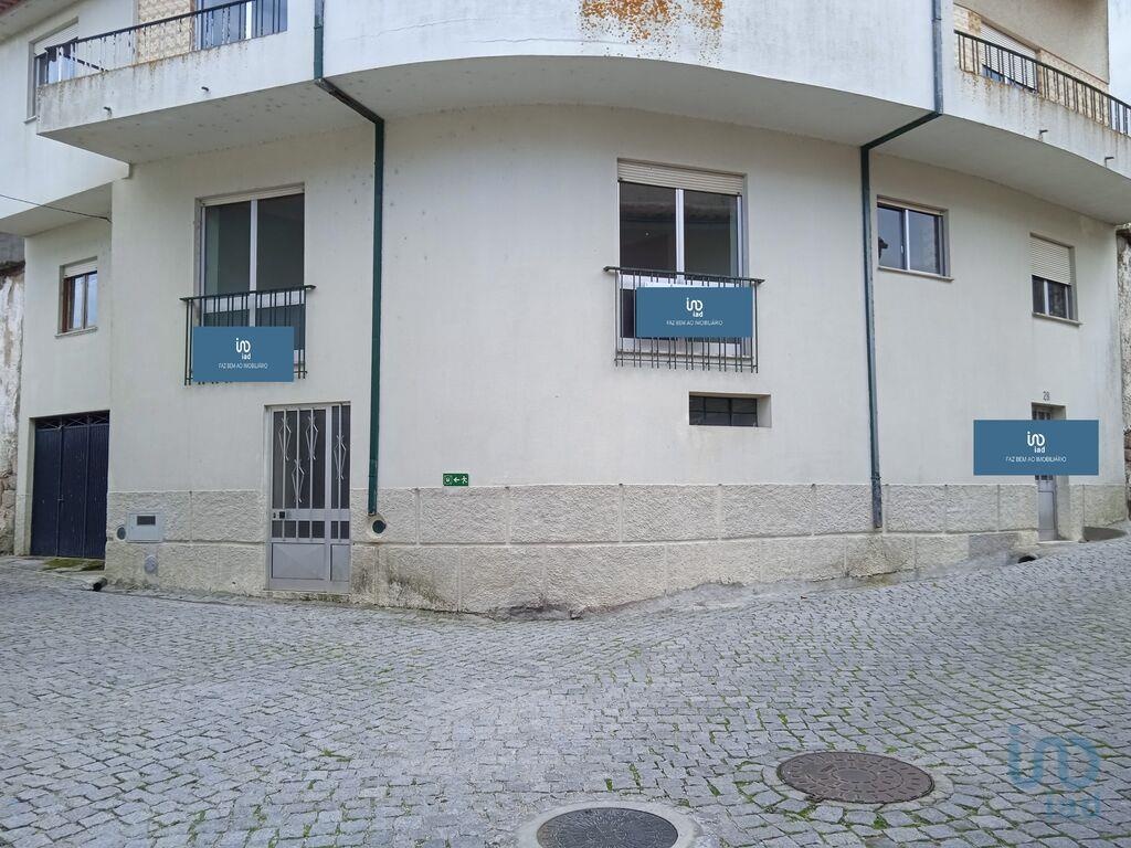 House in Seia - view 1