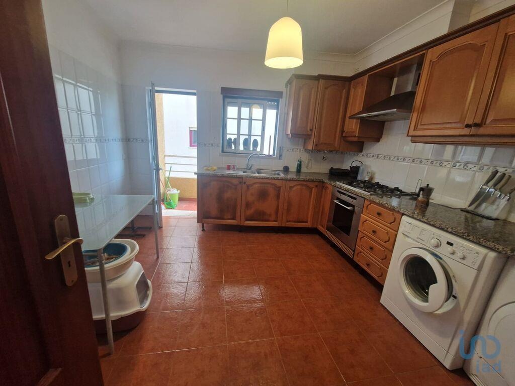 Apartment in Cadaval - view 1