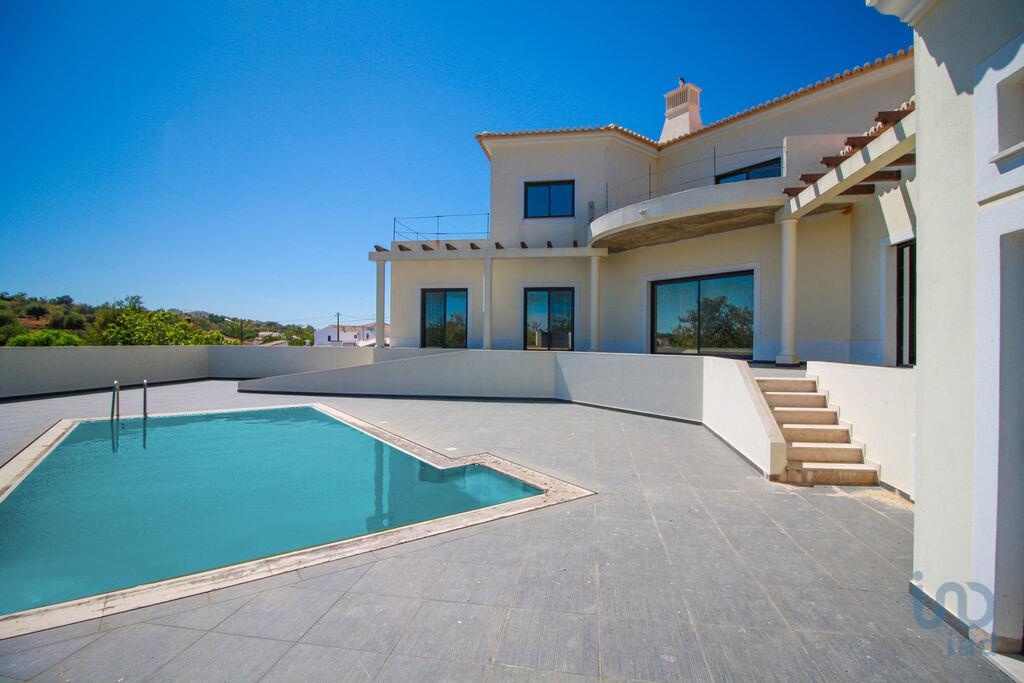 House in Loule - view 1