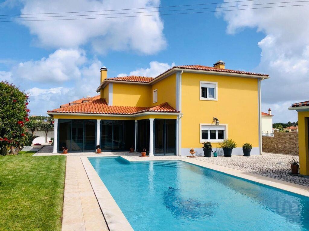 House in Torres Vedras - view 1
