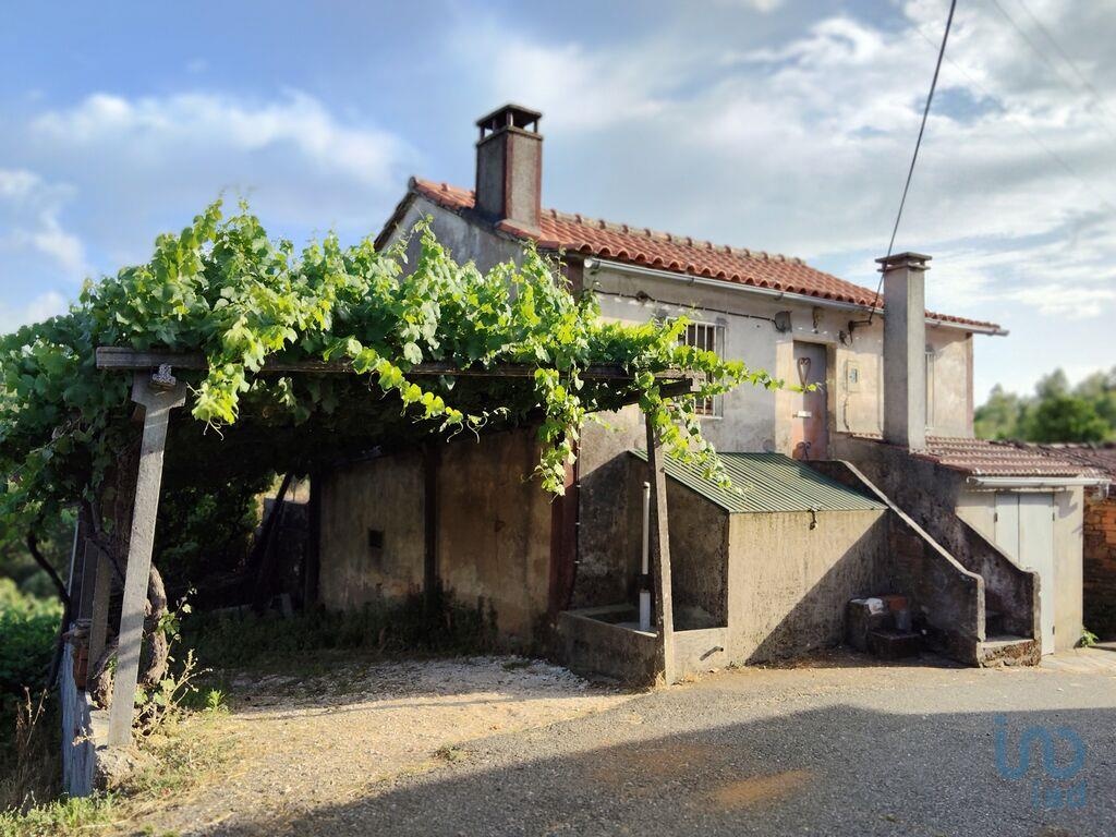 House in Serta - view 1