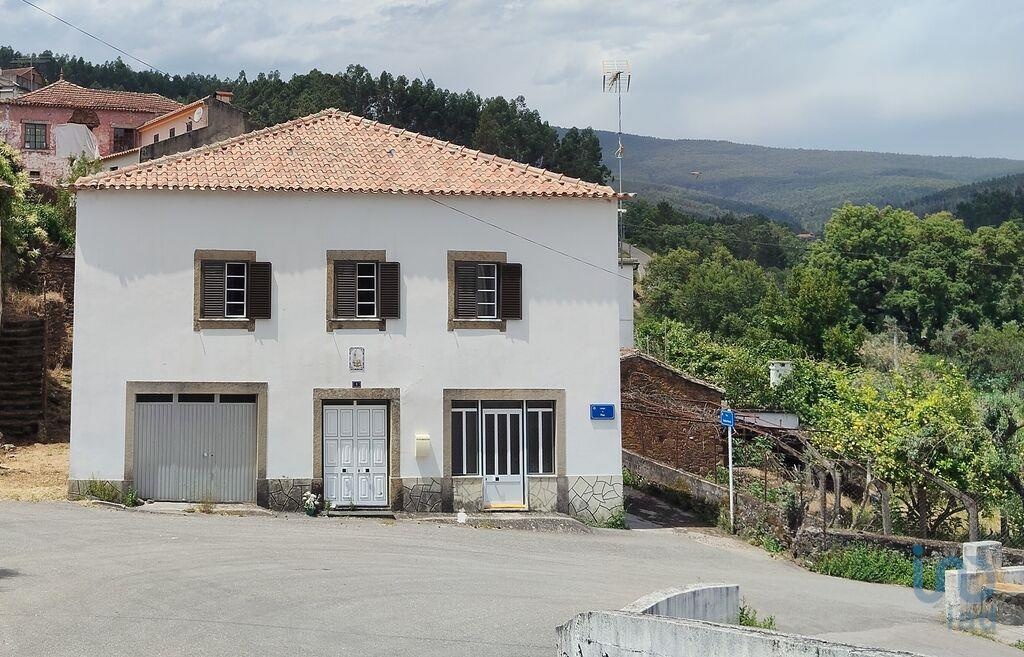 House in Gois - view 1