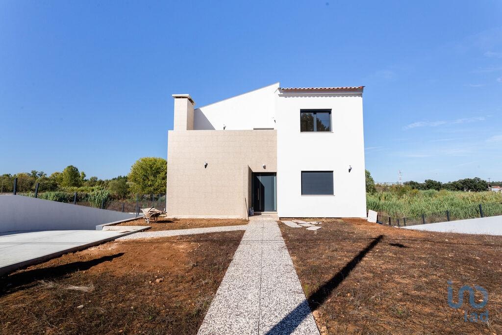 House in Anadia - view 1