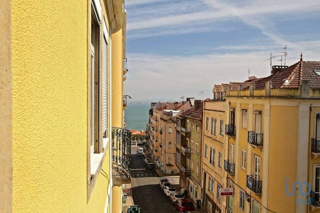 Apartment in Lisbon - view 1