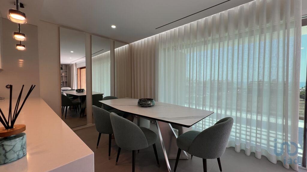 Apartment in Quarteira - view 1
