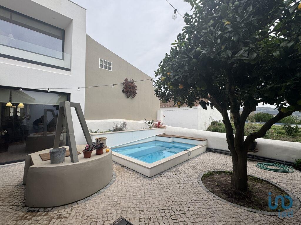 House in Cadaval - view 1