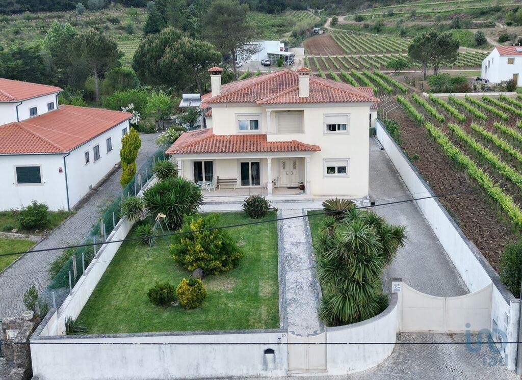 House in Miranda do Corvo - view 1
