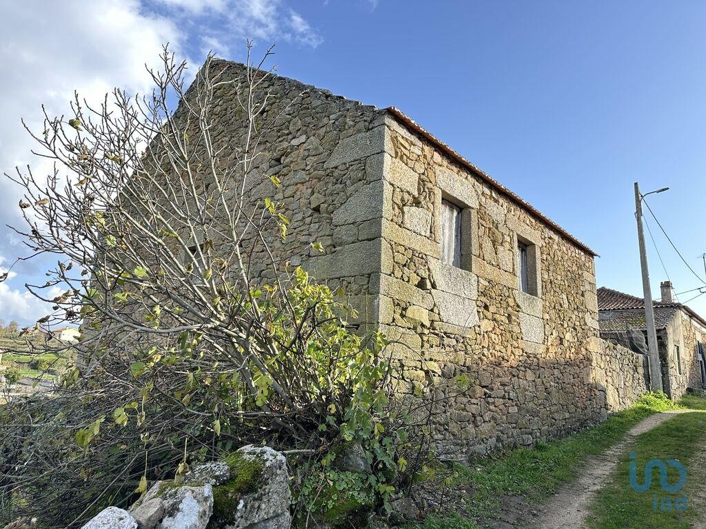 House in Almeida - view 1