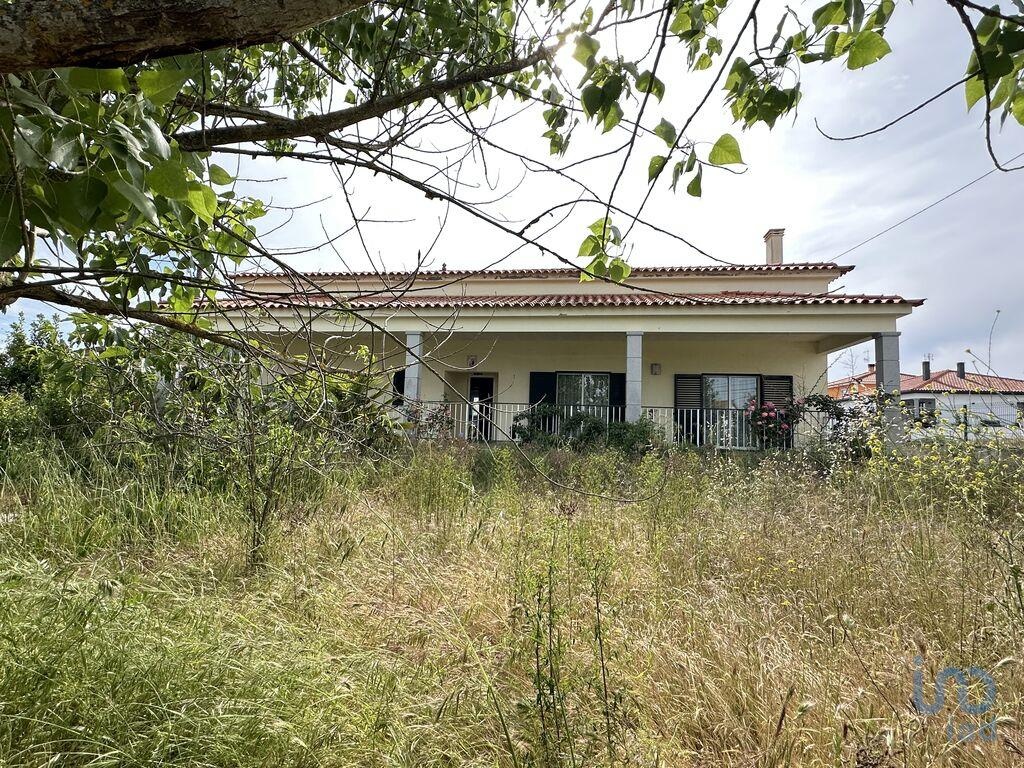 House in Almeida - view 1