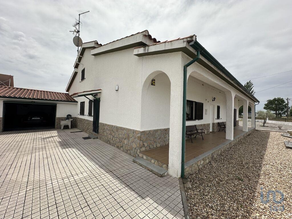 House in Almeida - view 1