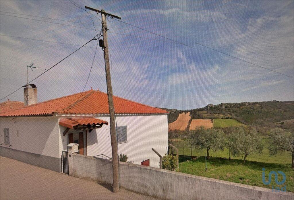House in Mogadouro - view 1