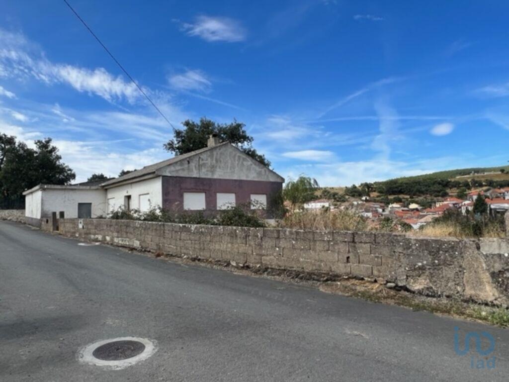 House in Mogadouro - view 1