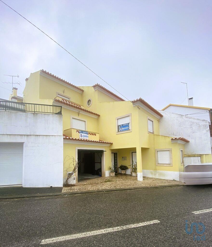 House in Torres Vedras - view 1