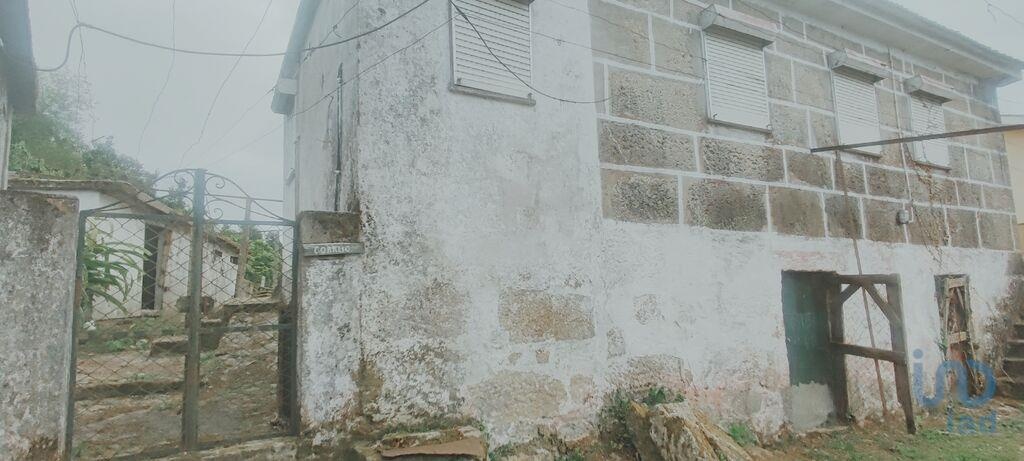House in Vila Nova de Cerveira - view 1
