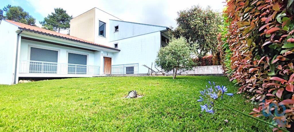 House in Gandarela - view 1