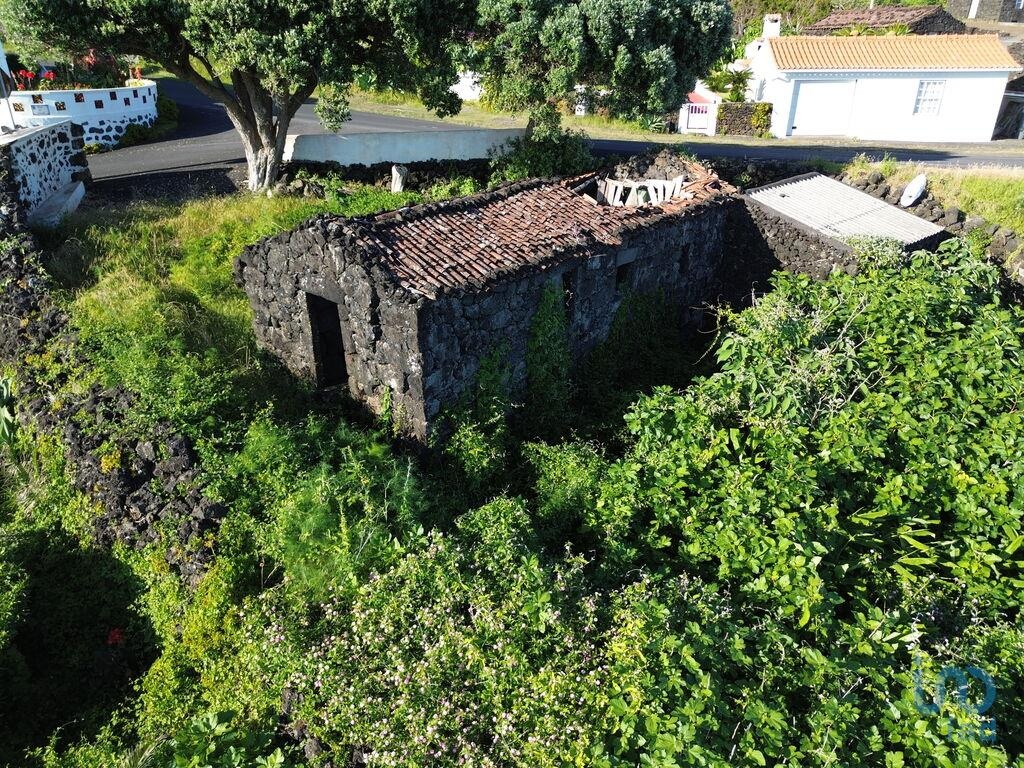 House in Madalena - view 1
