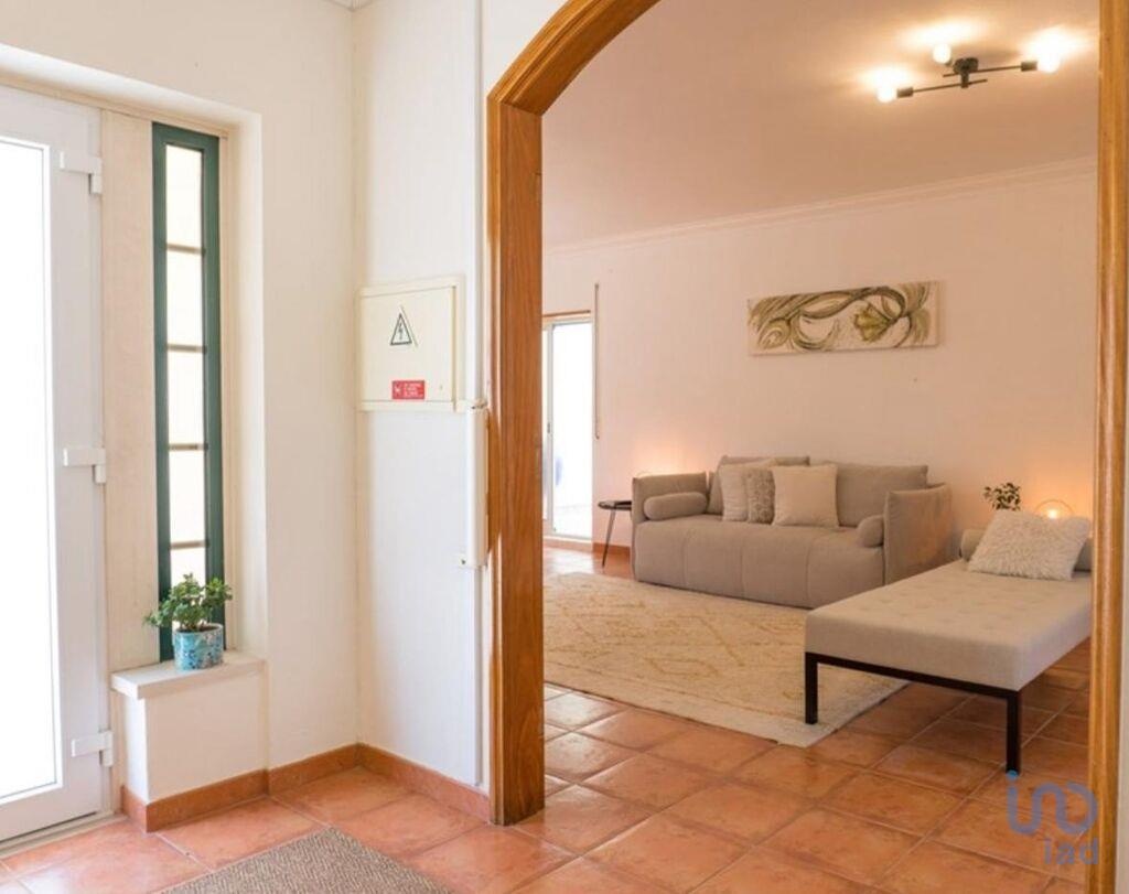 House in Lourinha - view 1