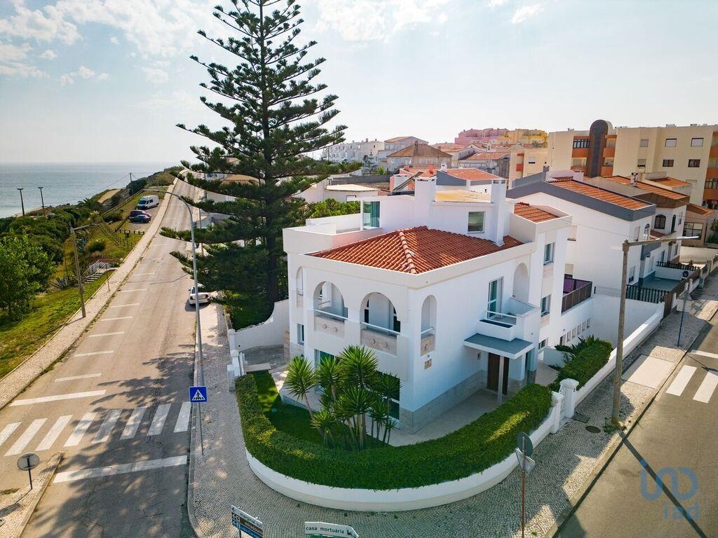 House in Peniche - view 1