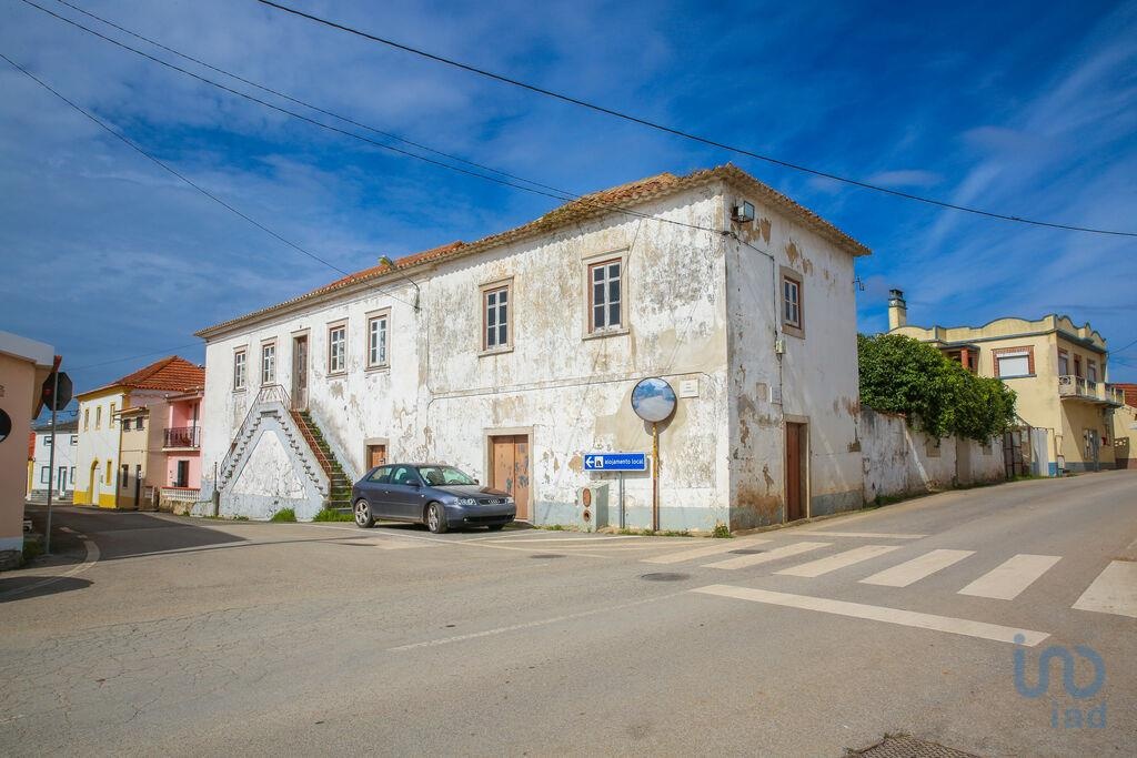 House in Lourinha - view 1