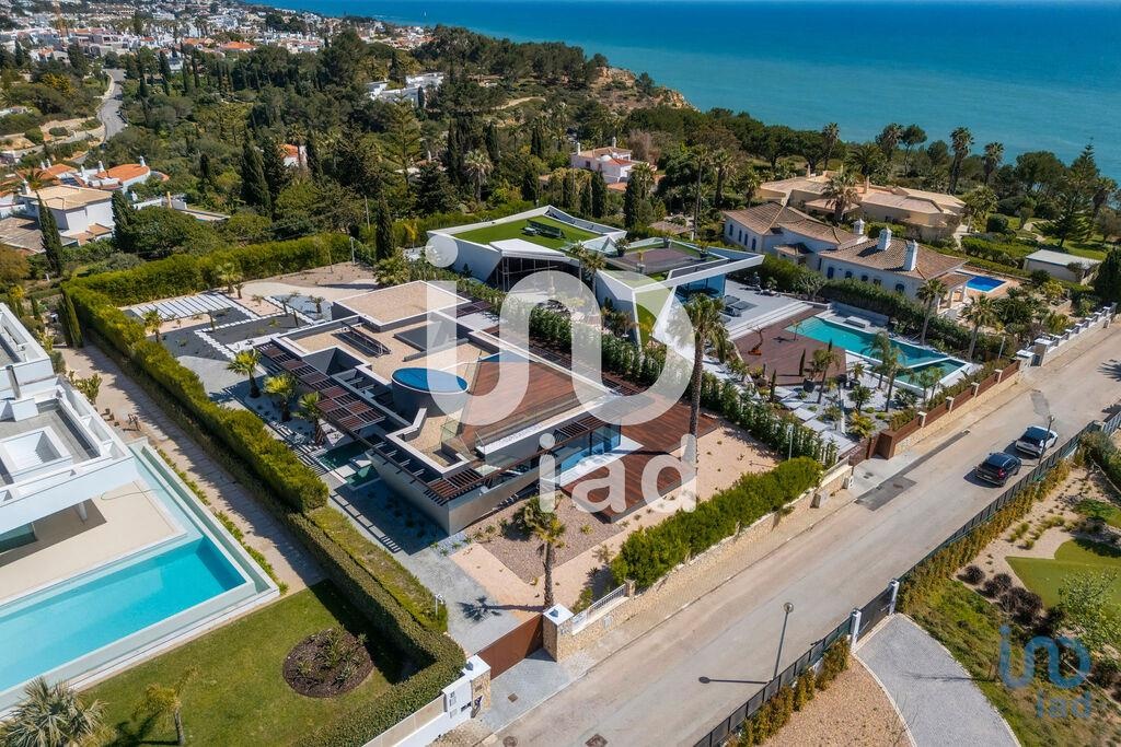House in Lagoa - view 1