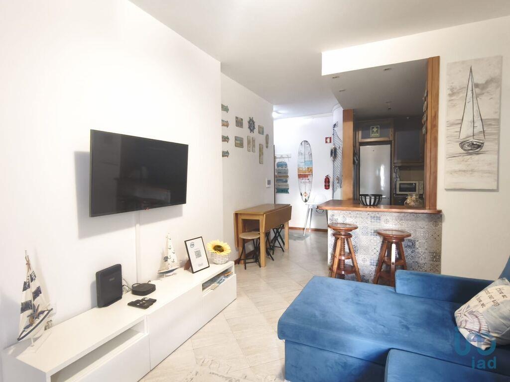 Apartment in Sao Vicente de Pereira Jusa - view 1