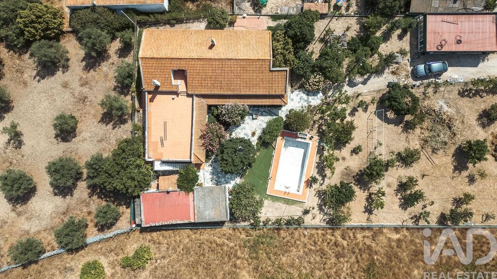 House in Palmela - view 1