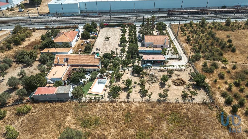 House in Palmela - view 1