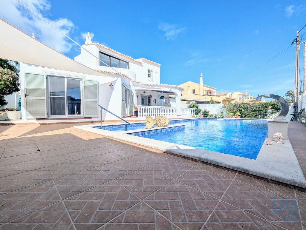 House in Lagoa - view 1