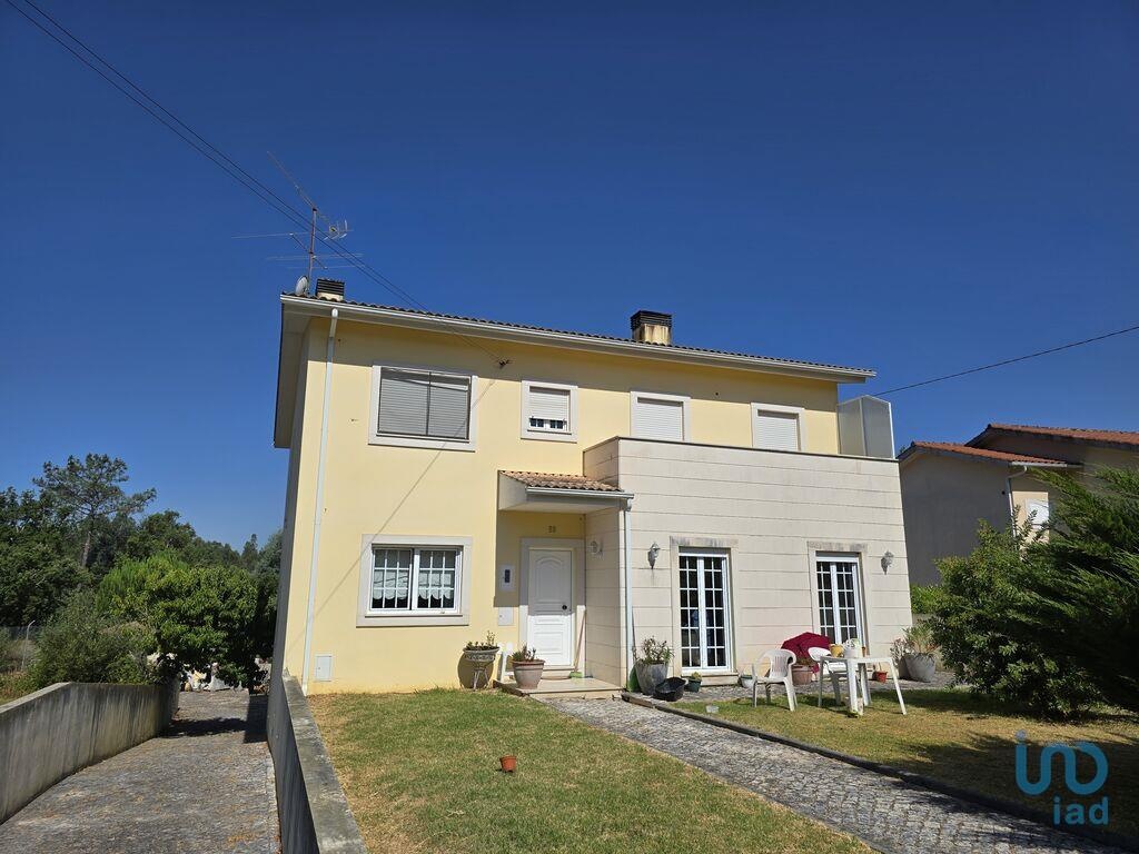 House in Vila Nova de Poiares - view 1
