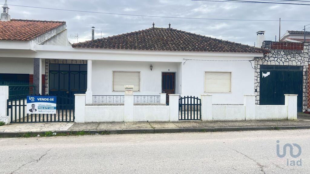 House in Palmela - view 1