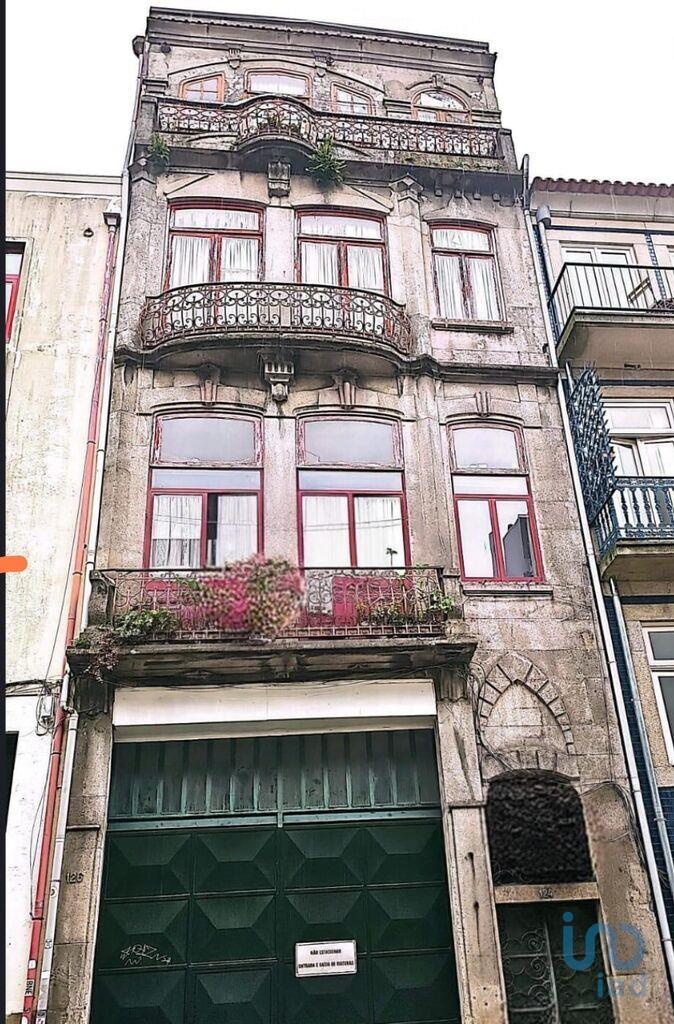 House in Porto - view 1