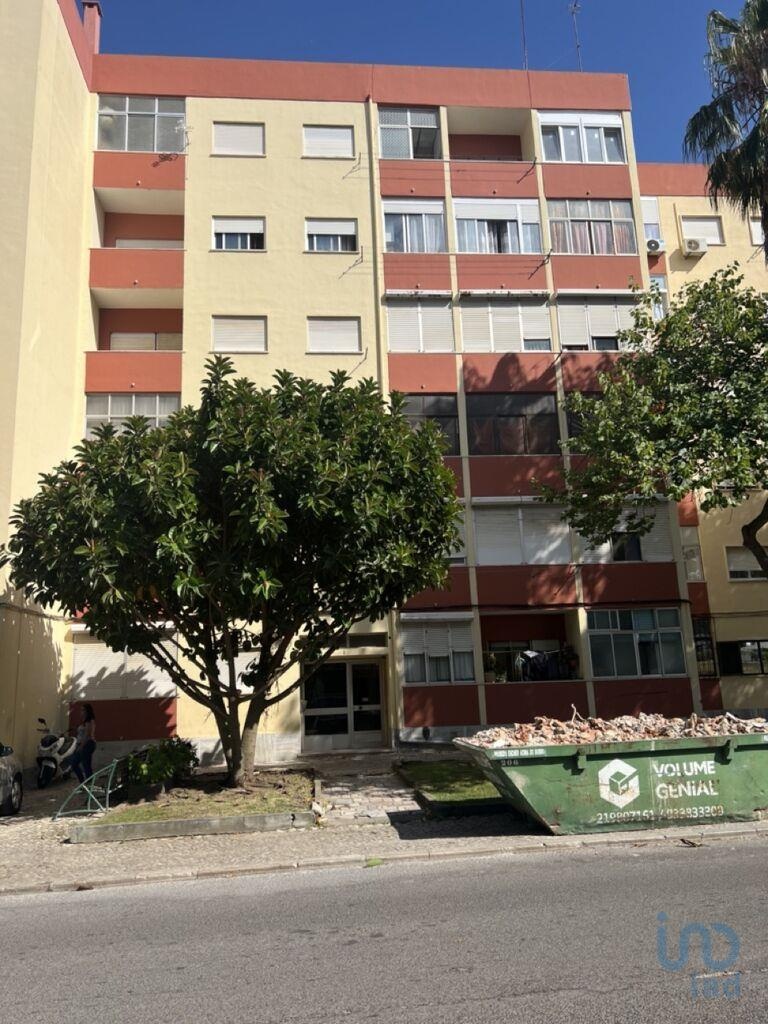 Apartment in Setubal - view 1