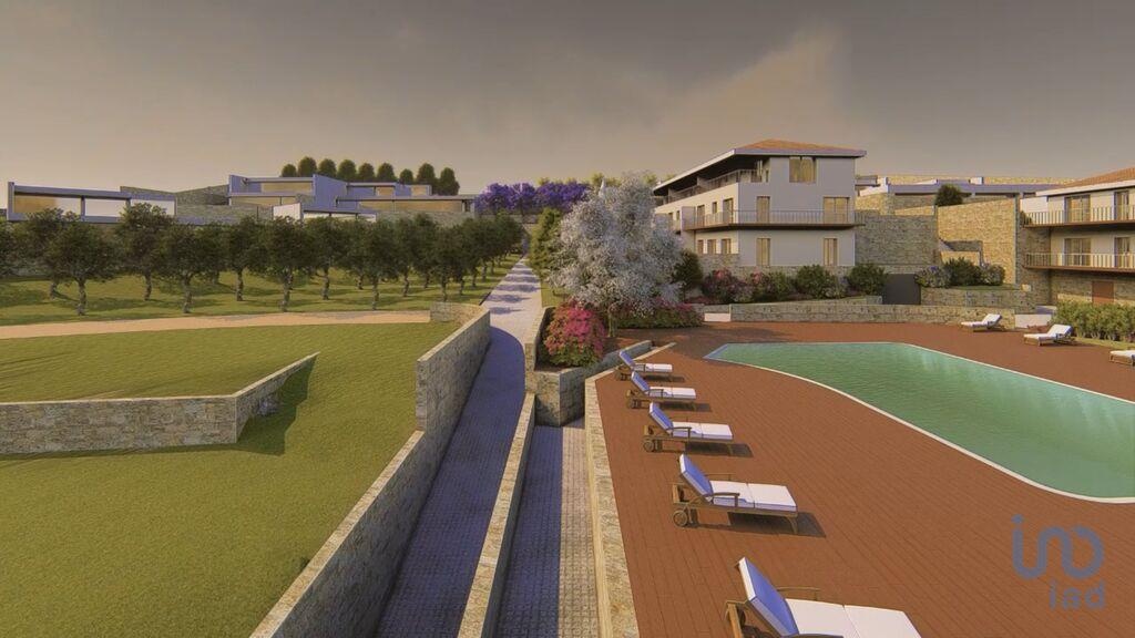 Land in Vila Nova de Gaia (Santa Marinha) - view 1