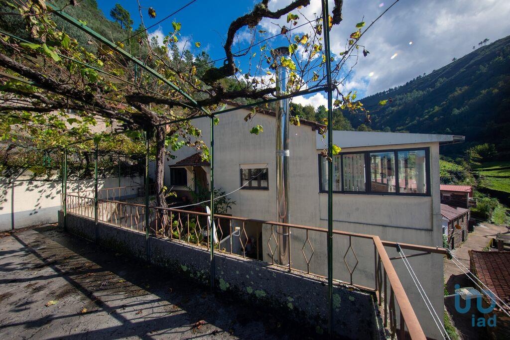 House in Arganil - view 1
