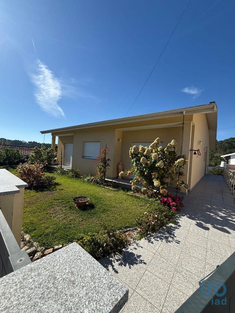 House in Sameiro - view 1